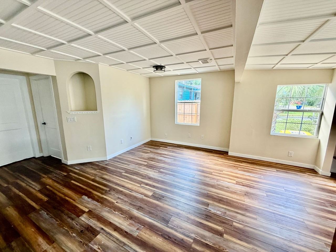 506 S 9th St - Photo 4 of 16