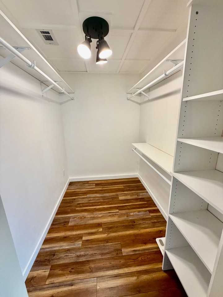 506 S 9th St - Photo 7 of 16