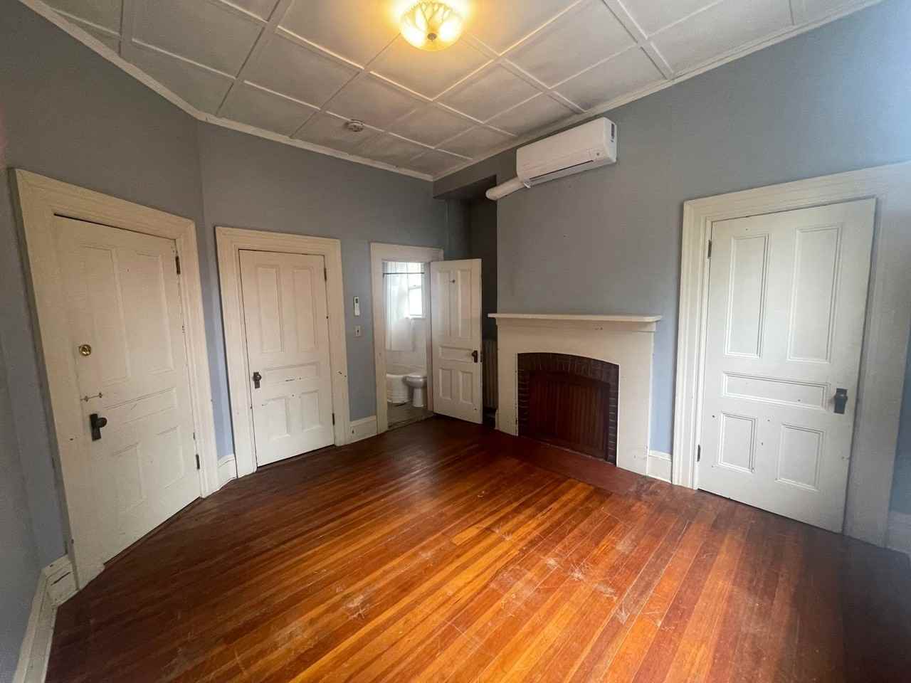 75 Wendell Ave - Photo 3 of 10