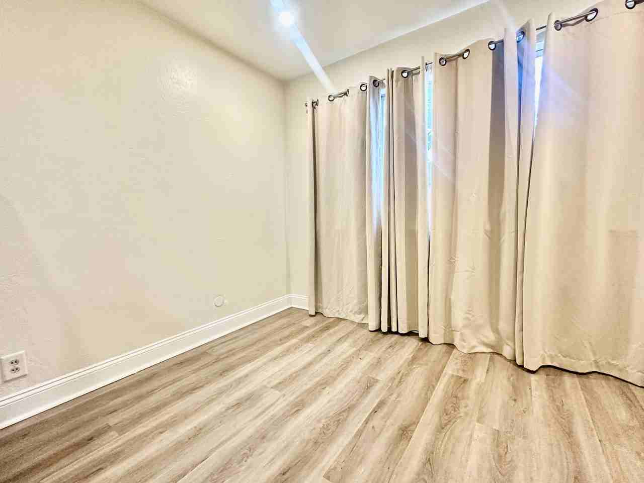 1357 Phelps Ave #4 - Photo 4 of 11