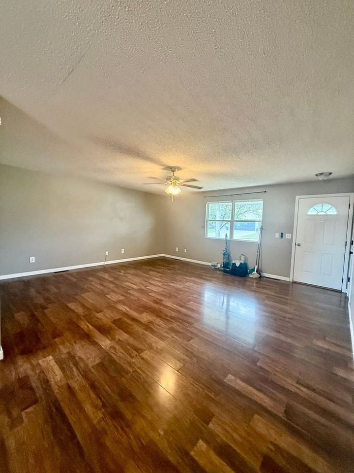 1814 Sandstone Dr - Photo 6 of 15
