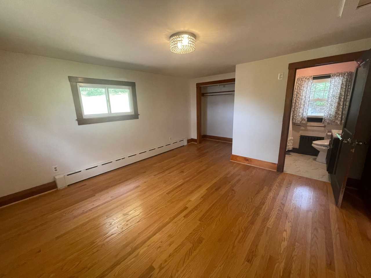 47 Beacon St - Photo 7 of 29