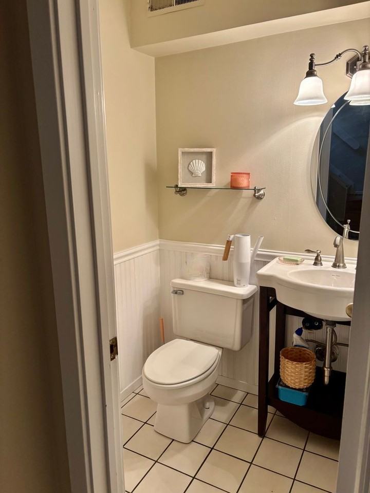 2300 Bergen Ct - Photo 4 of 18