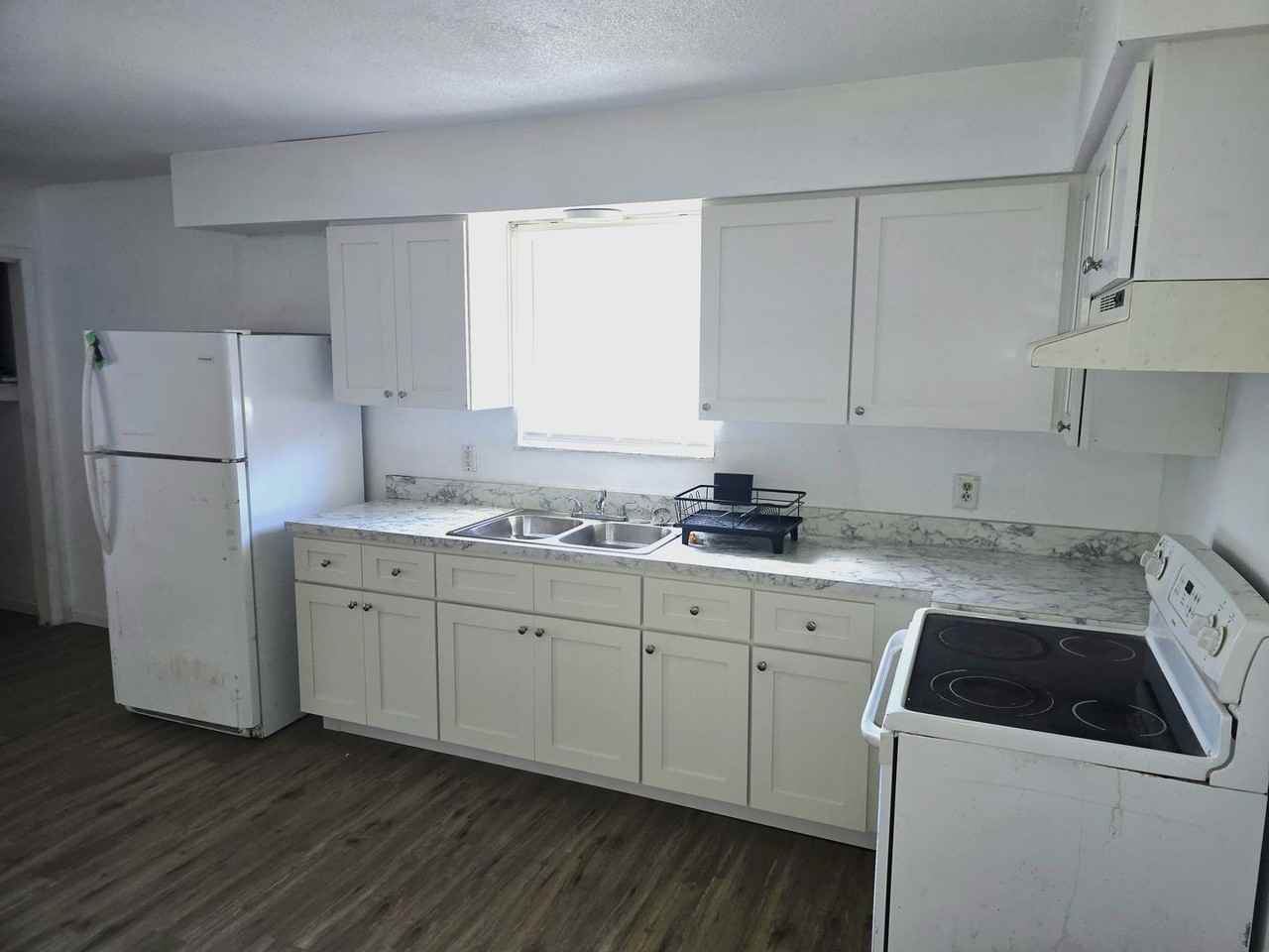 105 Carey St #B - Photo 4 of 7