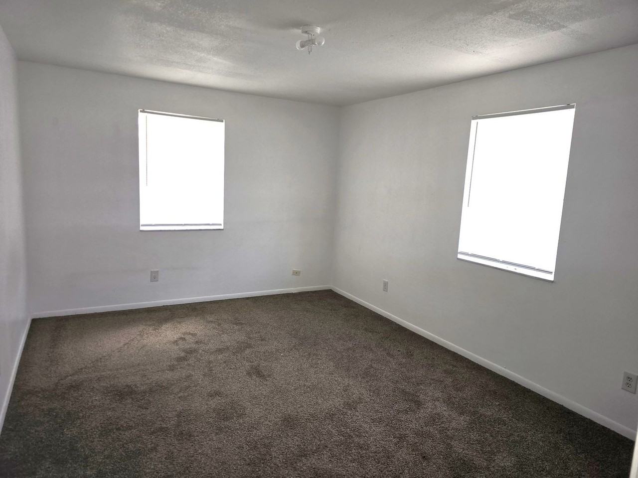 105 Carey St #B - Photo 5 of 7