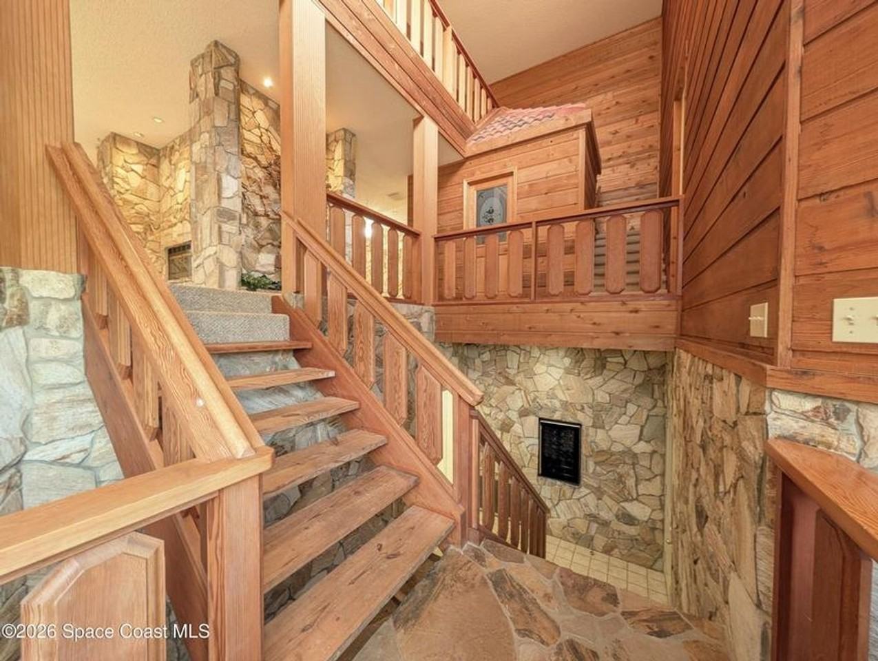 3686 Muirfield Dr - Photo 3 of 40