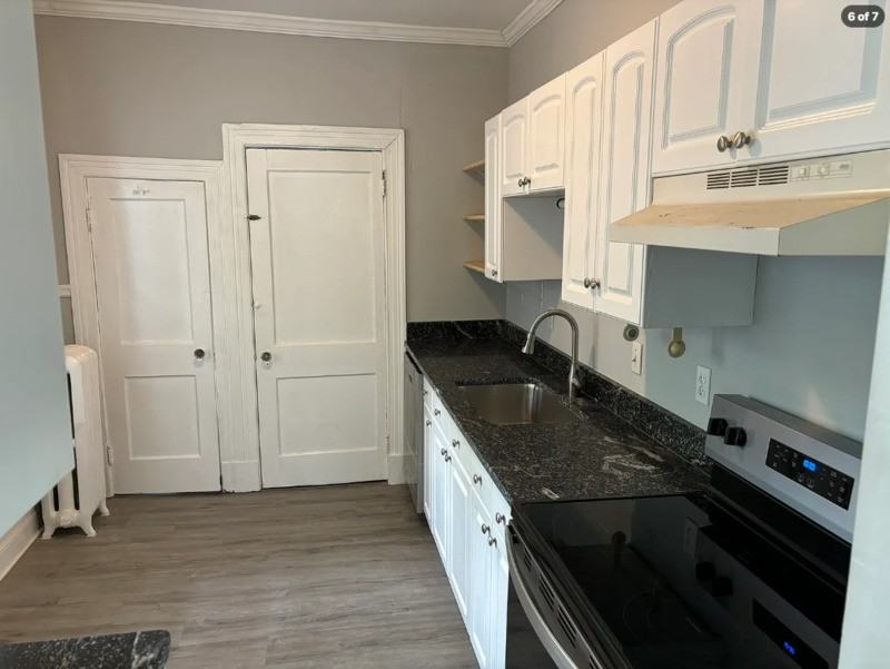 922 Sabot St - Photo 6 of 7
