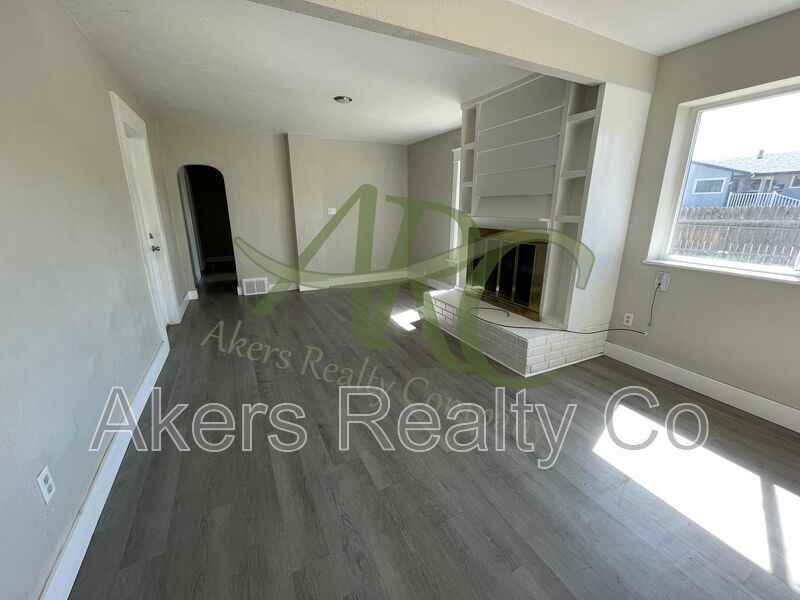 1404 Beulah Ave - Photo 2 of 16