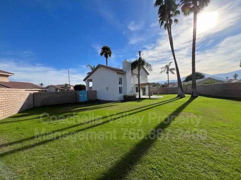 47675 Azalea St - Photo 2 of 37