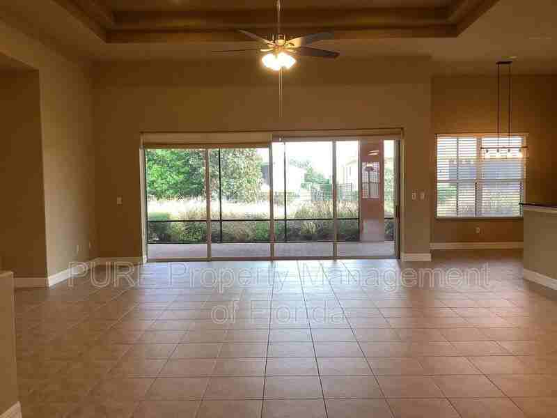3499 Nwavenue - Photo 4 of 32