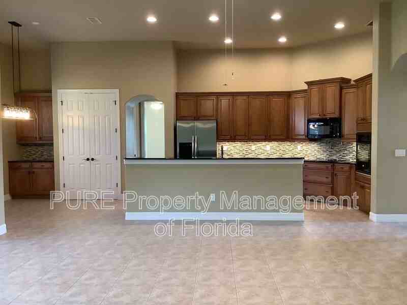 3499 Nwavenue - Photo 7 of 32