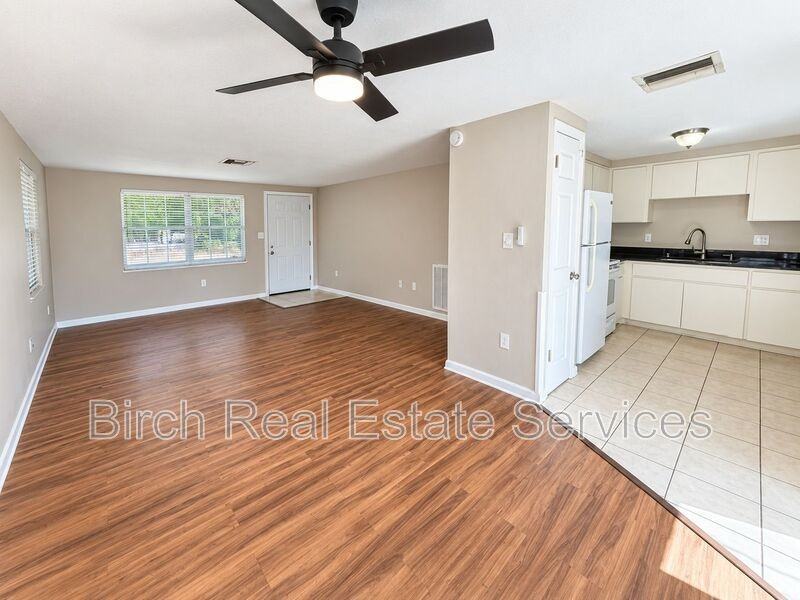 5842 Georgia Ave - Photo 4 of 10