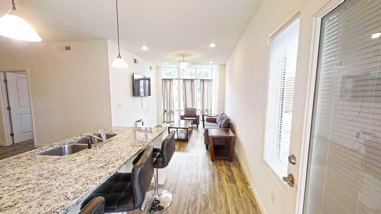204 S Fifth St - Photo 4 of 45