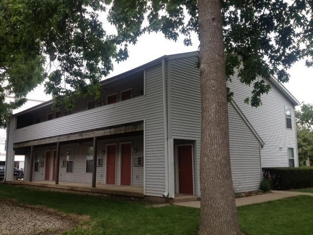 408 E Clark - Photo 3 of 5