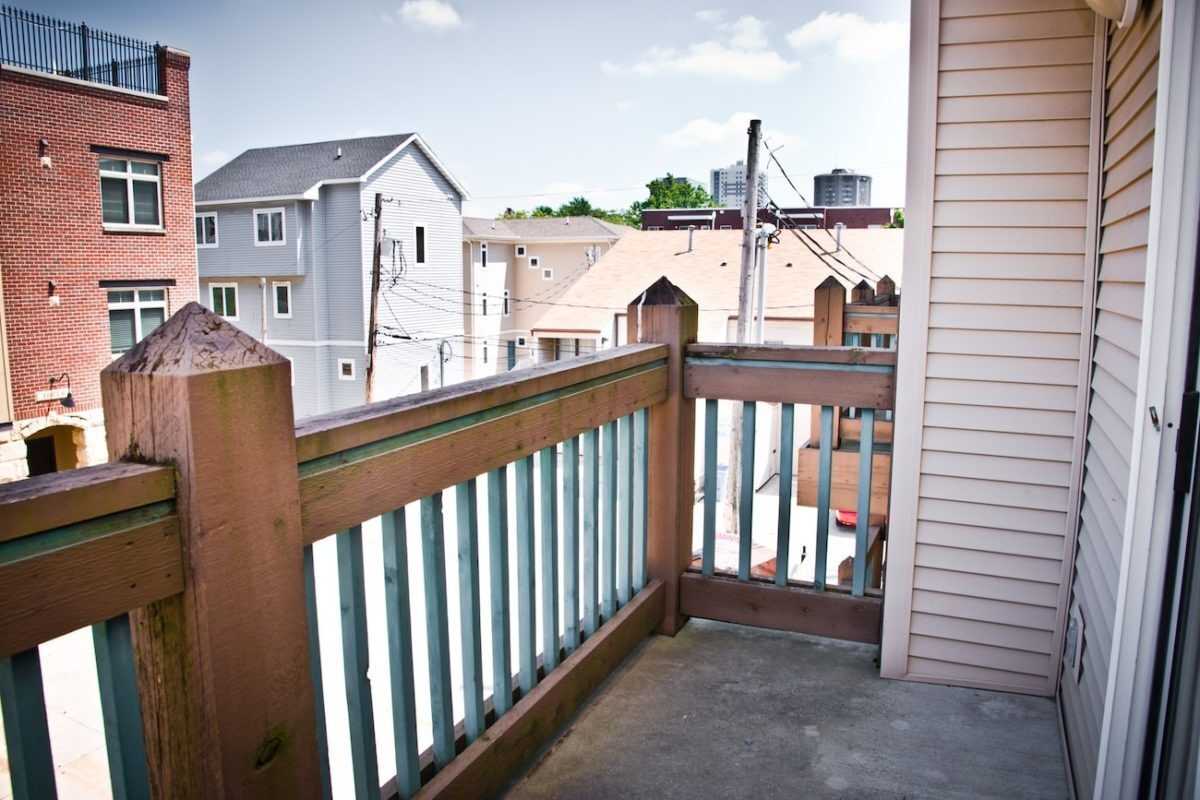 808 S Oak St - Photo 5 of 16