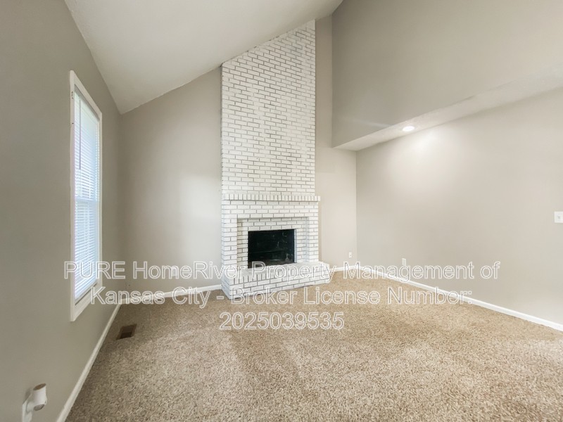 8009 N Congress Ave - Photo 7 of 27