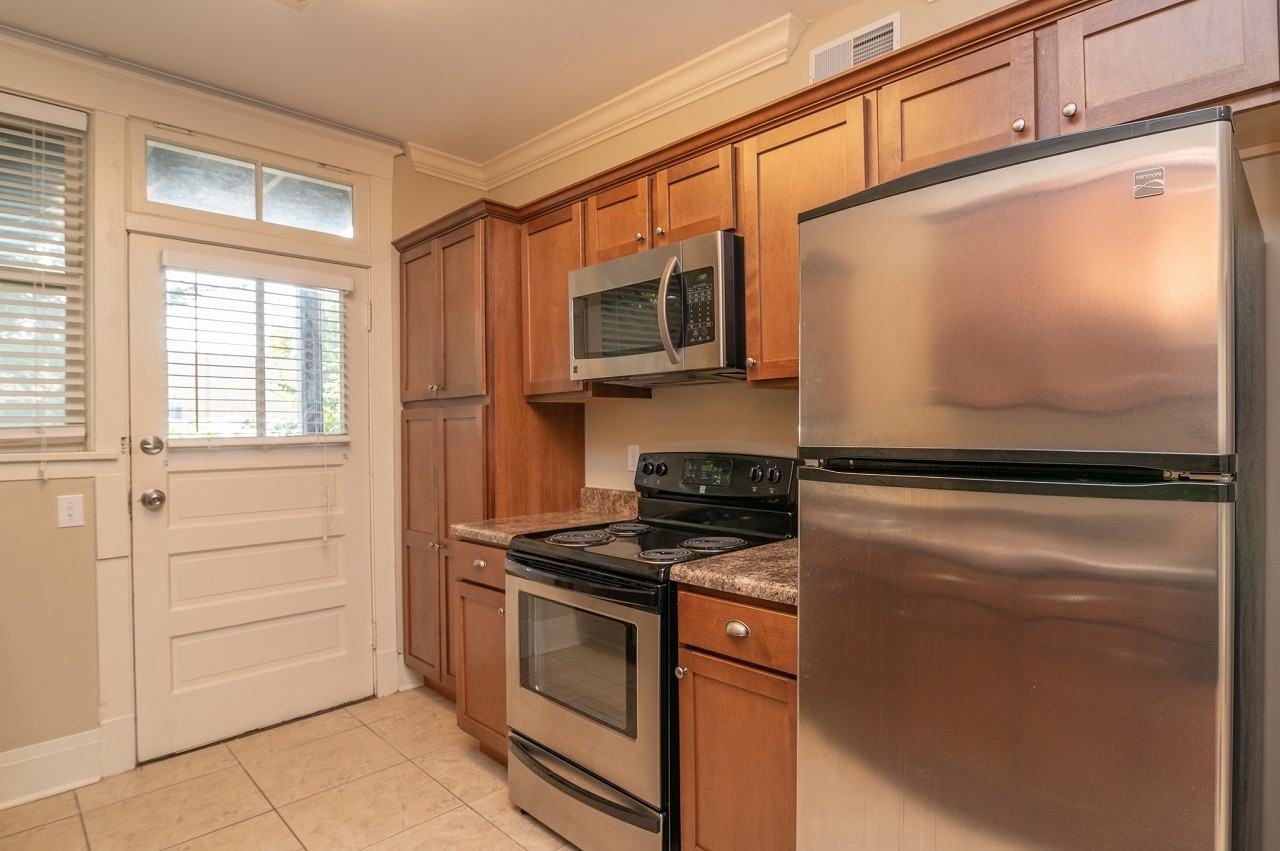 315 Washington Street - Photo 3 of 18