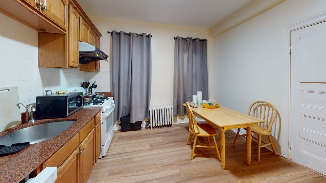 19 Newport St, Boston, MA 02125 - Photo 2 of 11