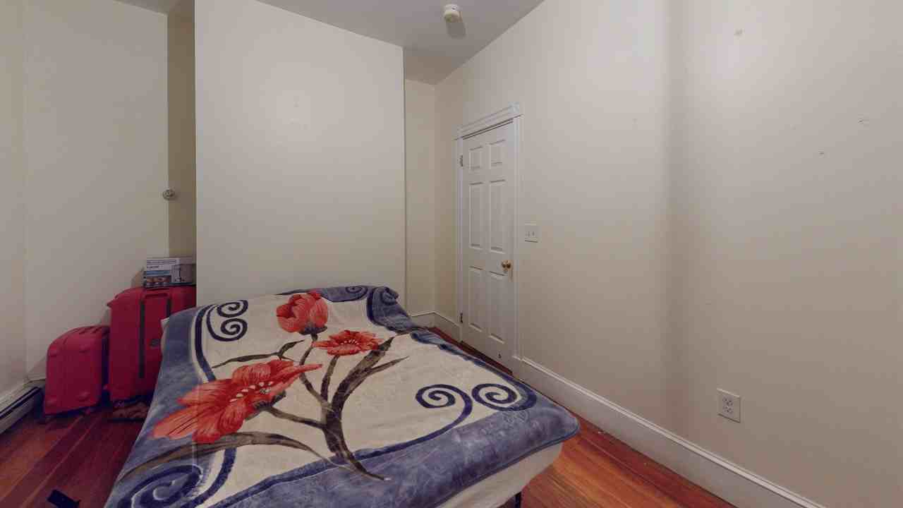 19 Newport St, Boston, MA 02125 - Photo 3 of 11