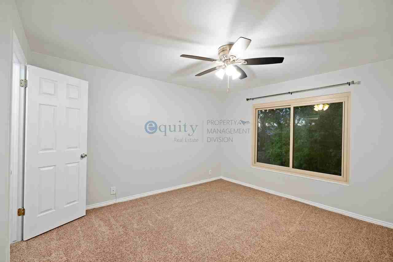 989 Creekhill Ln - FO - Photo 7 of 21