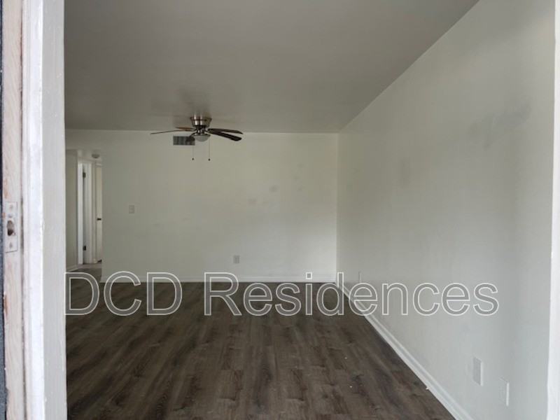 2101 W Bay Dr #01 - Photo 6 of 32