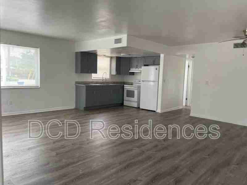 2101 W Bay Dr #01 - Photo 7 of 32