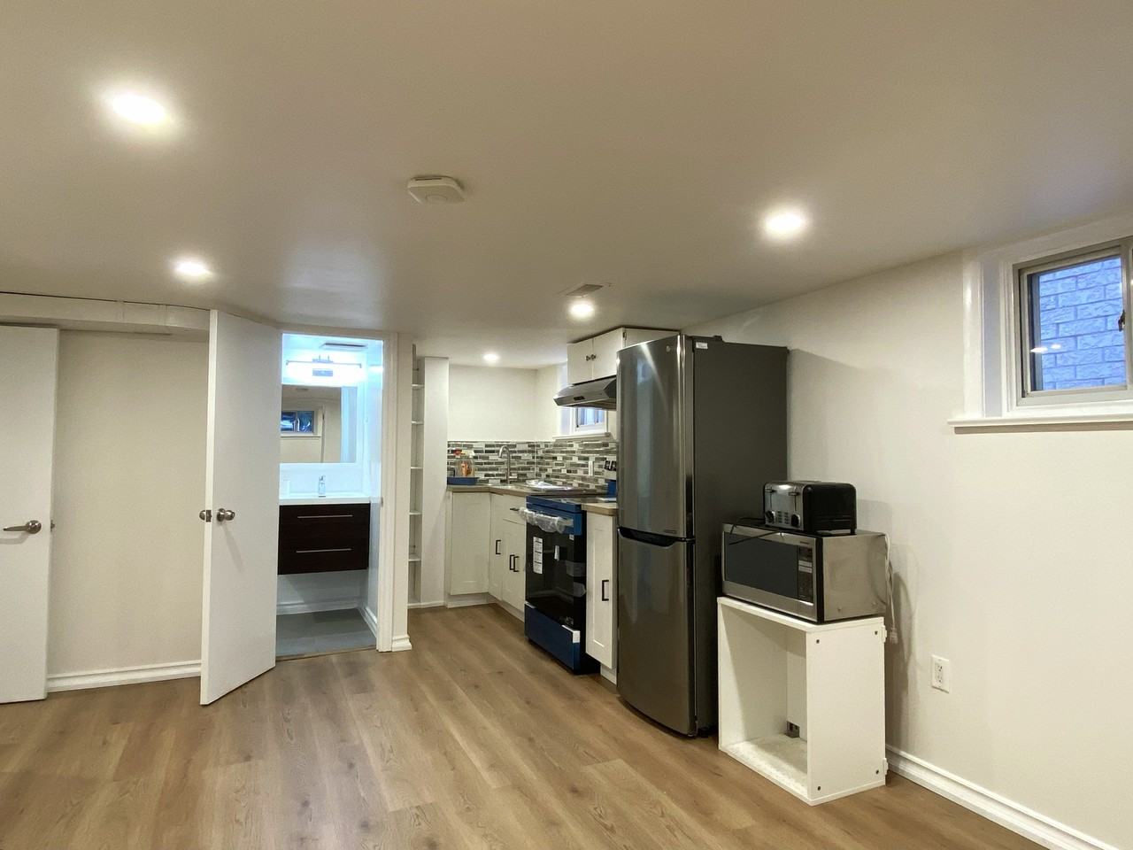 319 Woodmount Avenue - Photo 2 of 9