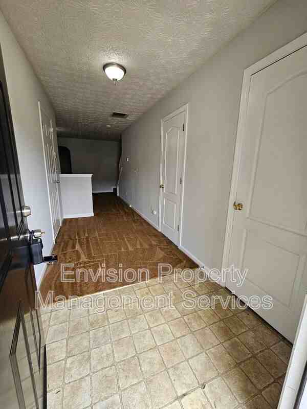 678 Georgetown Ct - Photo 2 of 27