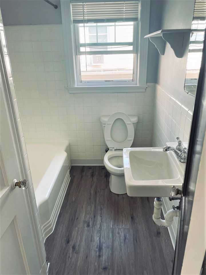 43 Florence Street - Photo 2 of 12
