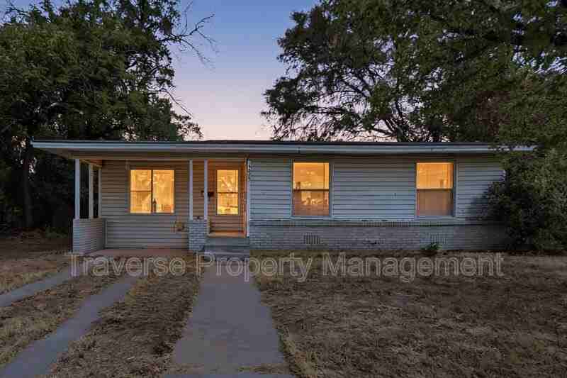 5025 Catalpa St - Photo 2 of 21