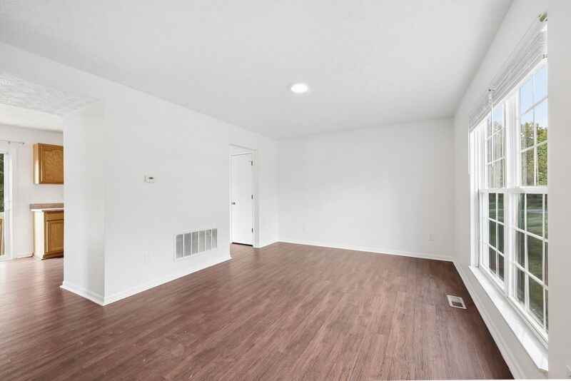 8245 Crete Ln - Photo 2 of 24