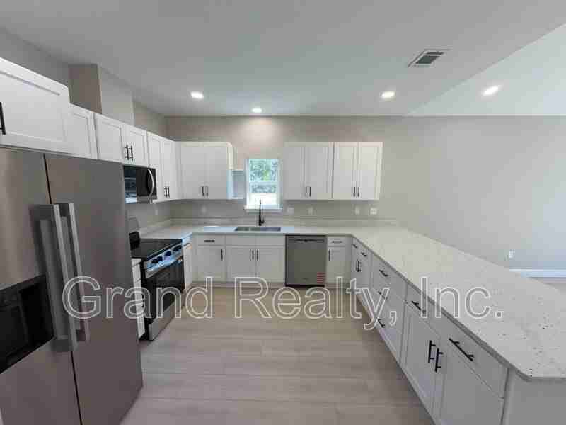 6147 Beverly Ann Cir - Photo 5 of 19