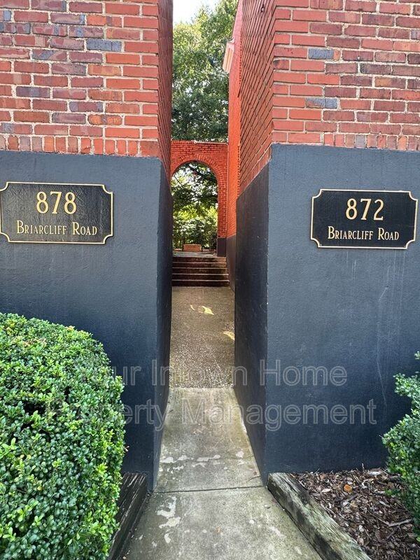872 Briarcliff Rd Ne #B4 - Photo 2 of 23