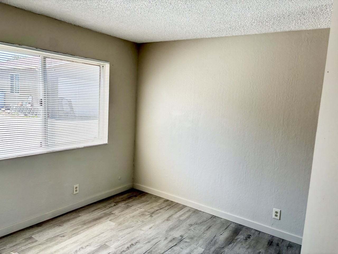 1280 University Avenue - Photo 3 of 9