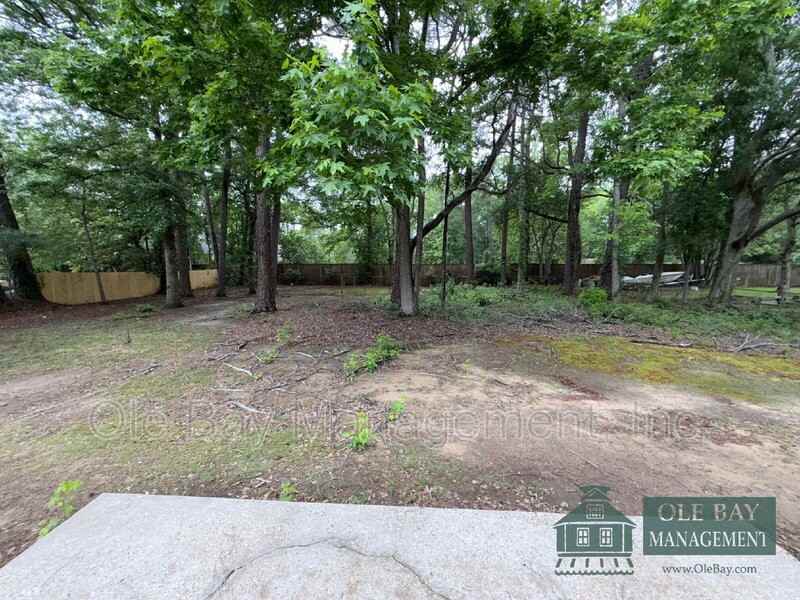 2508 W Daniels Rd - Photo 3 of 11