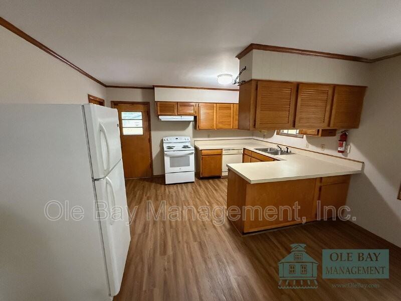 2508 W Daniels Rd - Photo 7 of 11