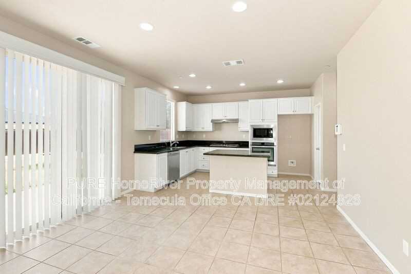 30774 Sail Ln - Photo 3 of 22
