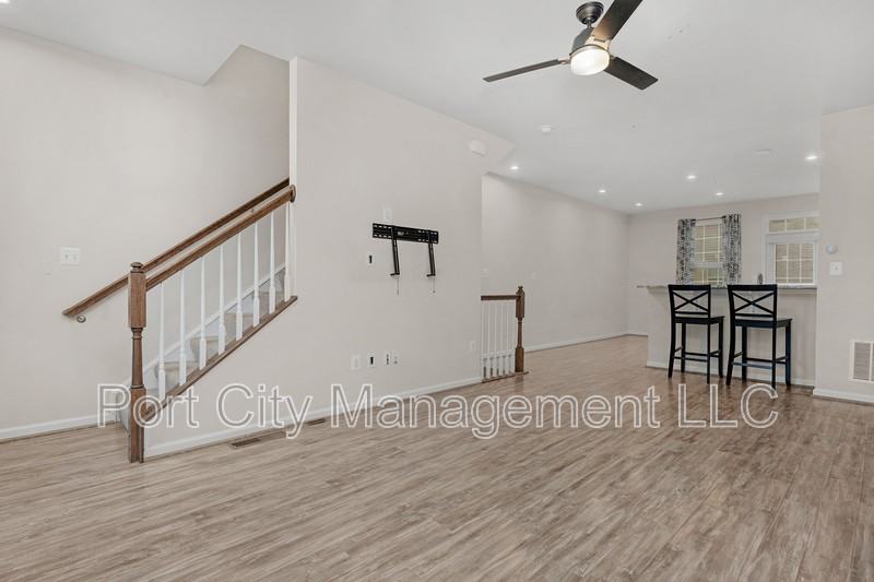 4615 Marlene Mews - Photo 7 of 29
