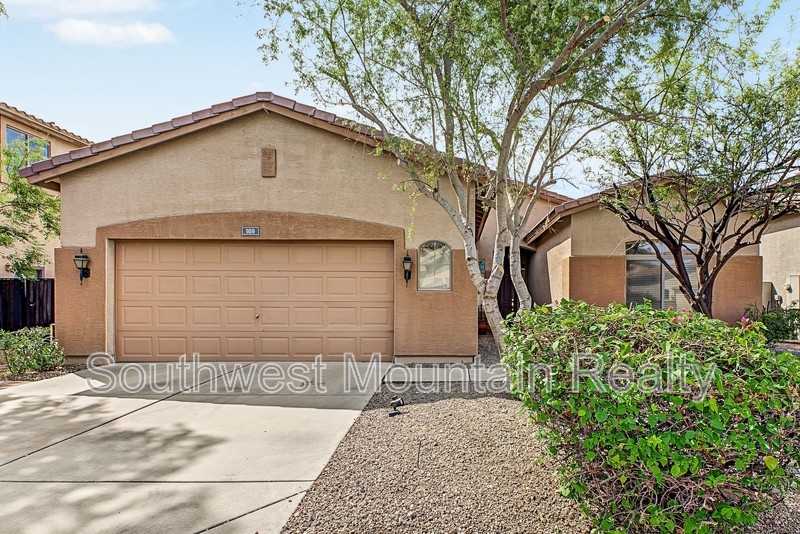 959 E Leo Pl - Photo 2 of 37