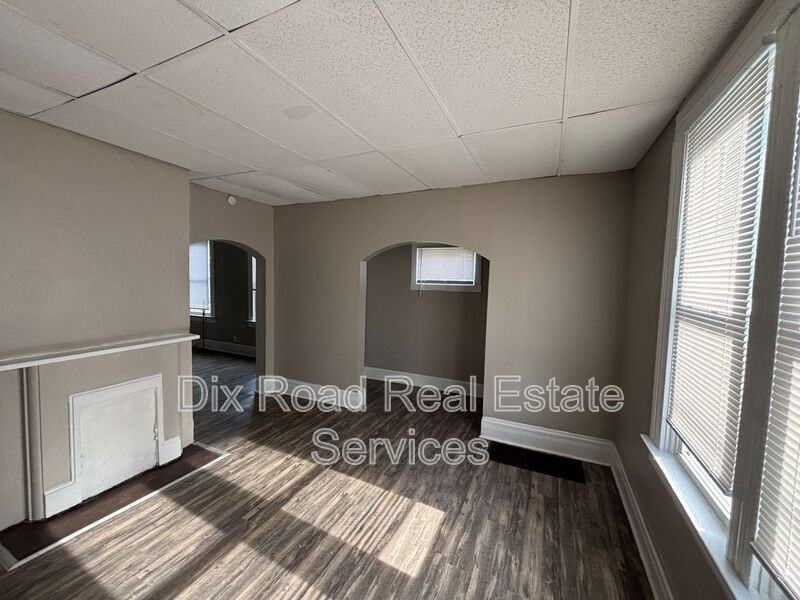 25 N 10th St - Photo 6 of 13