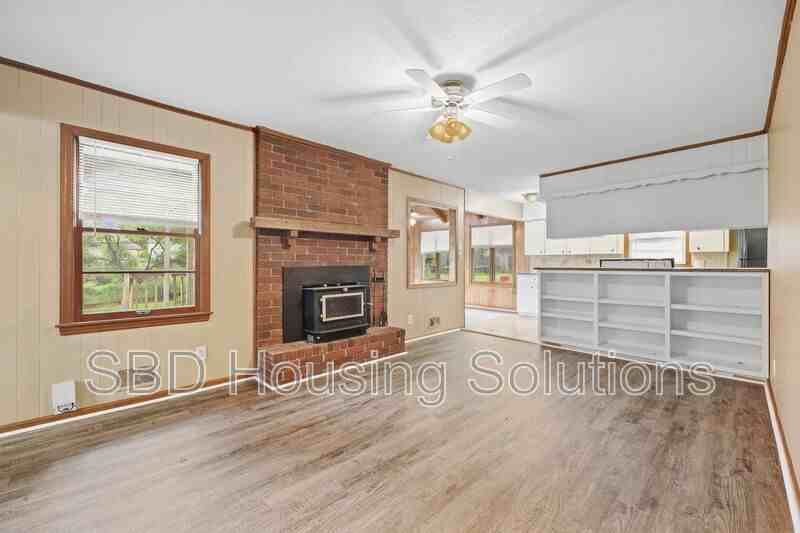 7617 E 100th St - Photo 7 of 20
