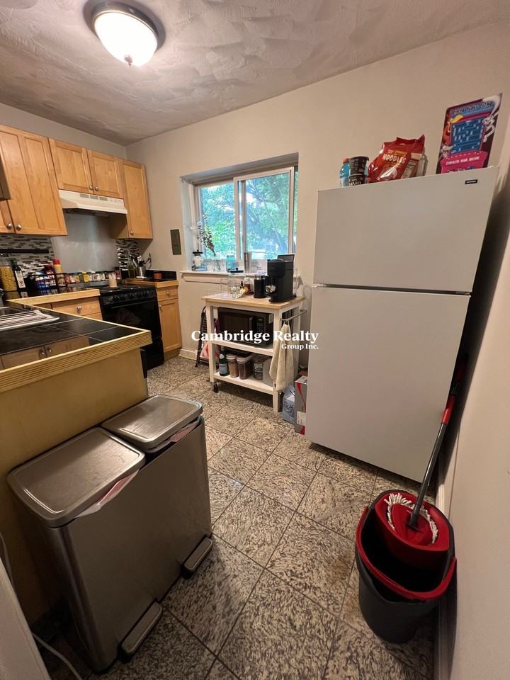 69 Chiswick Rd #4T