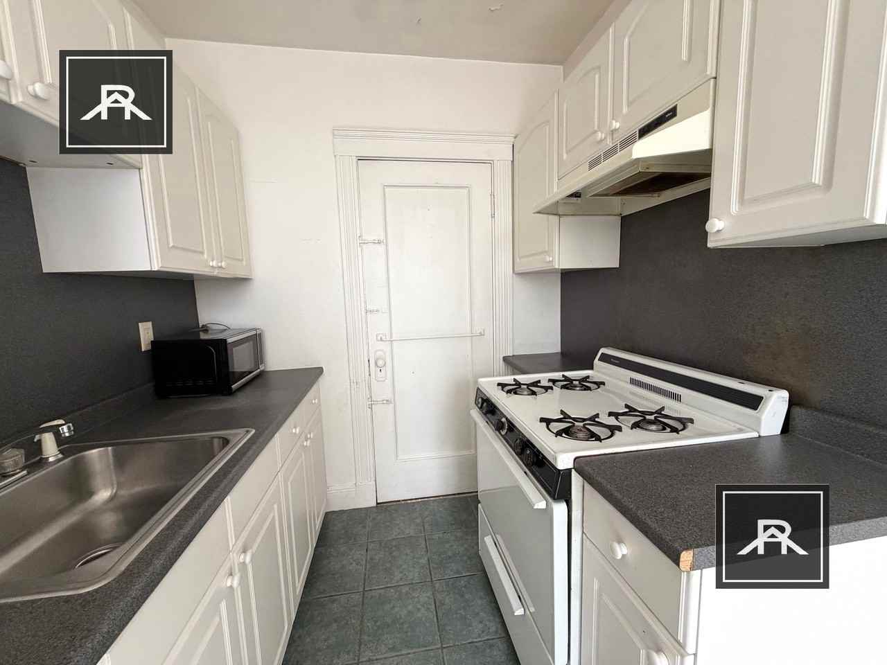 26 Sidlaw Rd #14
