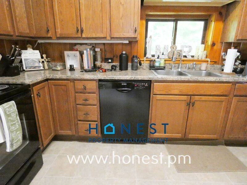 89 Allenwood Park Rd - Photo 3 of 17