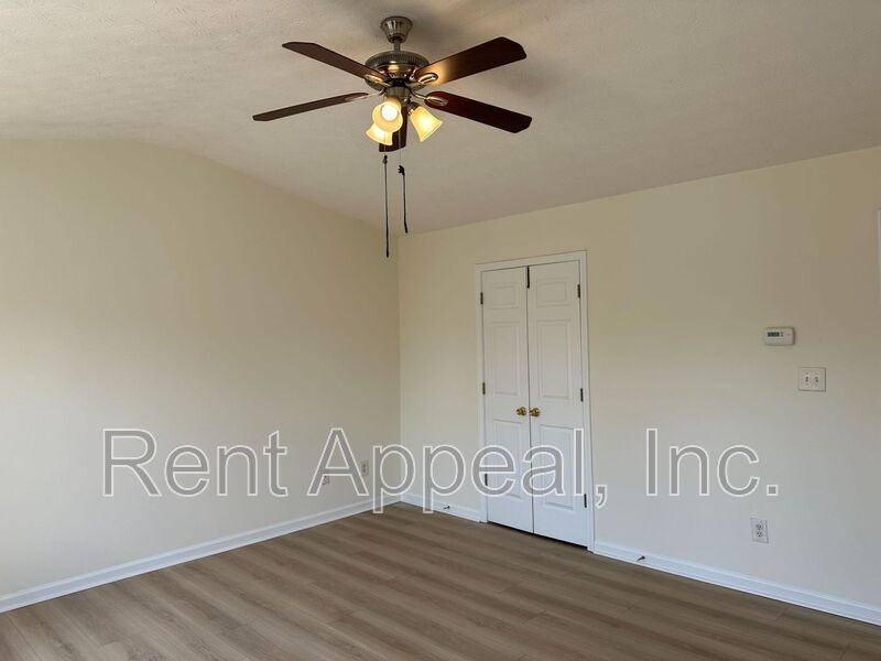 3816 Dandridge Way - Photo 7 of 12