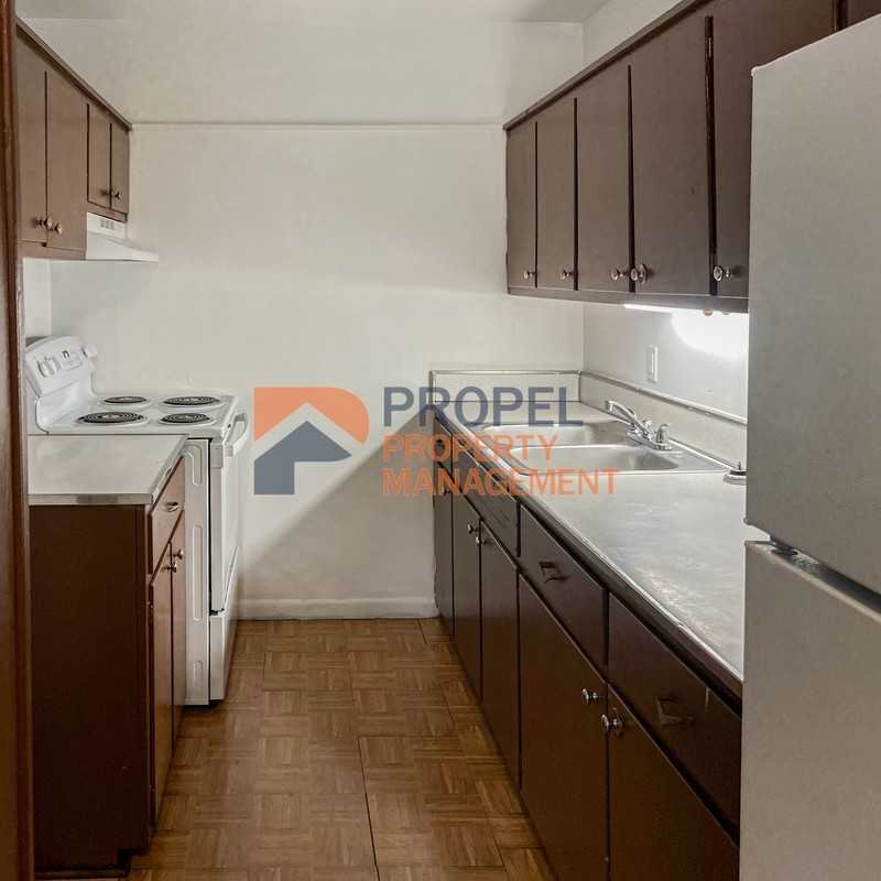 35505 E Michigan Ave - Photo 3 of 7