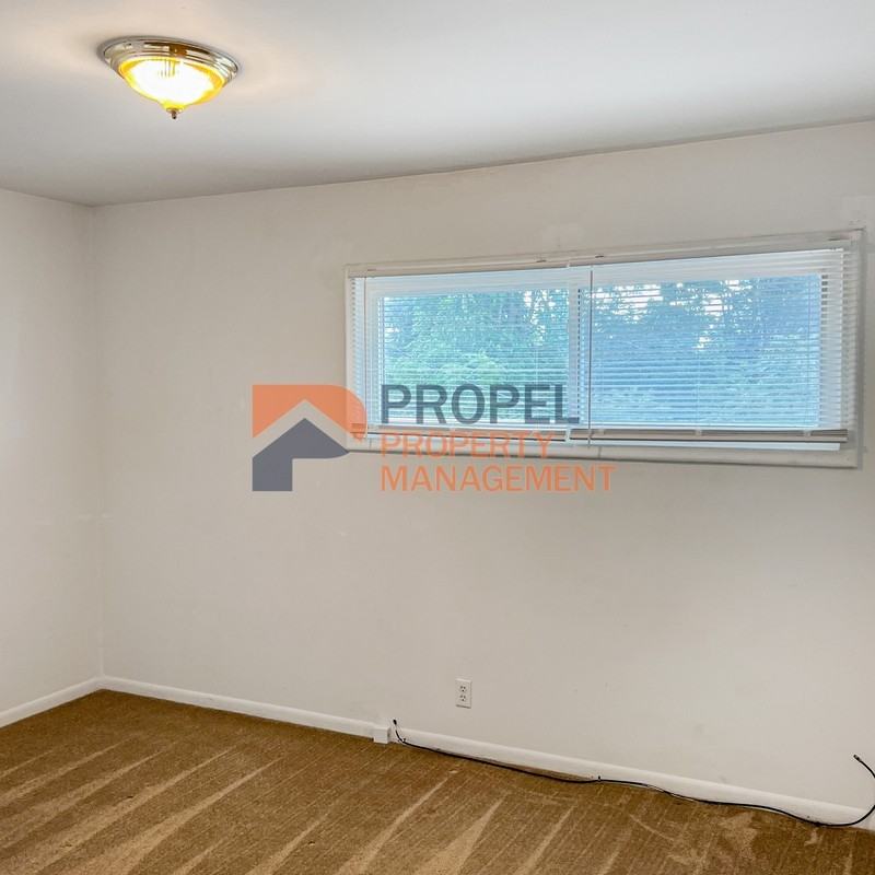 35505 E Michigan Ave - Photo 5 of 7