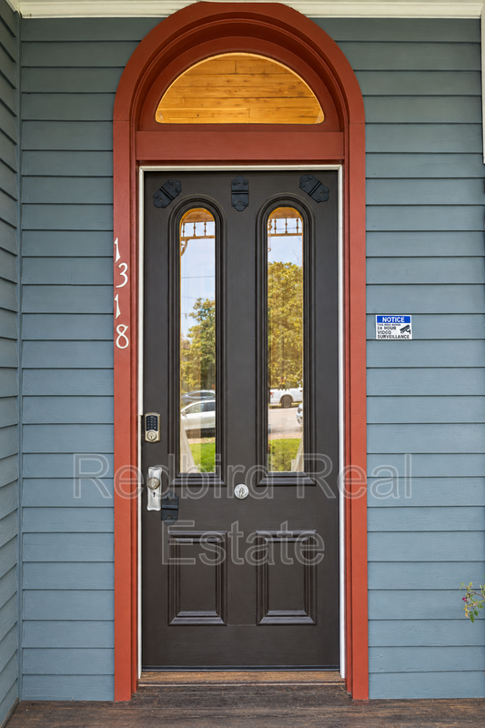 1318 7th Ave N - Photo 2 of 18