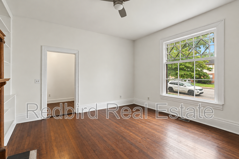 1318 7th Ave N - Photo 4 of 18