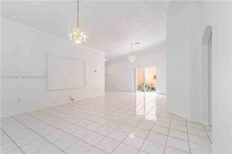 12851 Nw 7th Ter - Photo 7 of 20